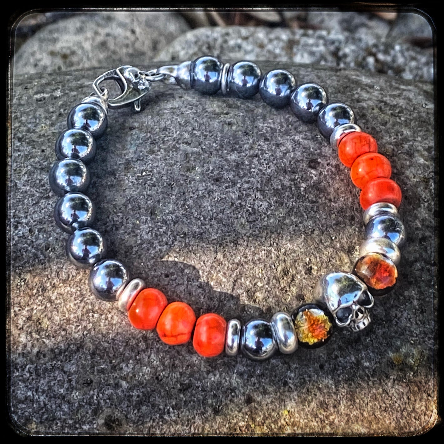 DAYTONA Bracelet 8mm Beads, Terahertz, Magnesite and 925 Silver SKULL Motif