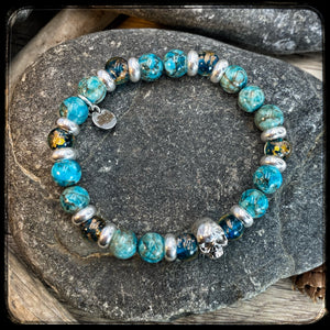 Bracelet EL MONDO Perles 8mm turquoise naturelle. Motif SKULL