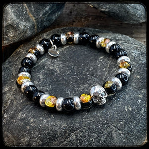 Bracelet FIREBALL Perles 8mm Onyx et argent 925. Motif SKULL