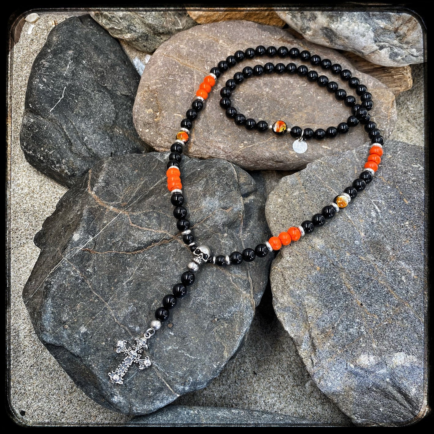 Collier MILWAUKEE Perles 8mm onyx, magnésite et argent 925