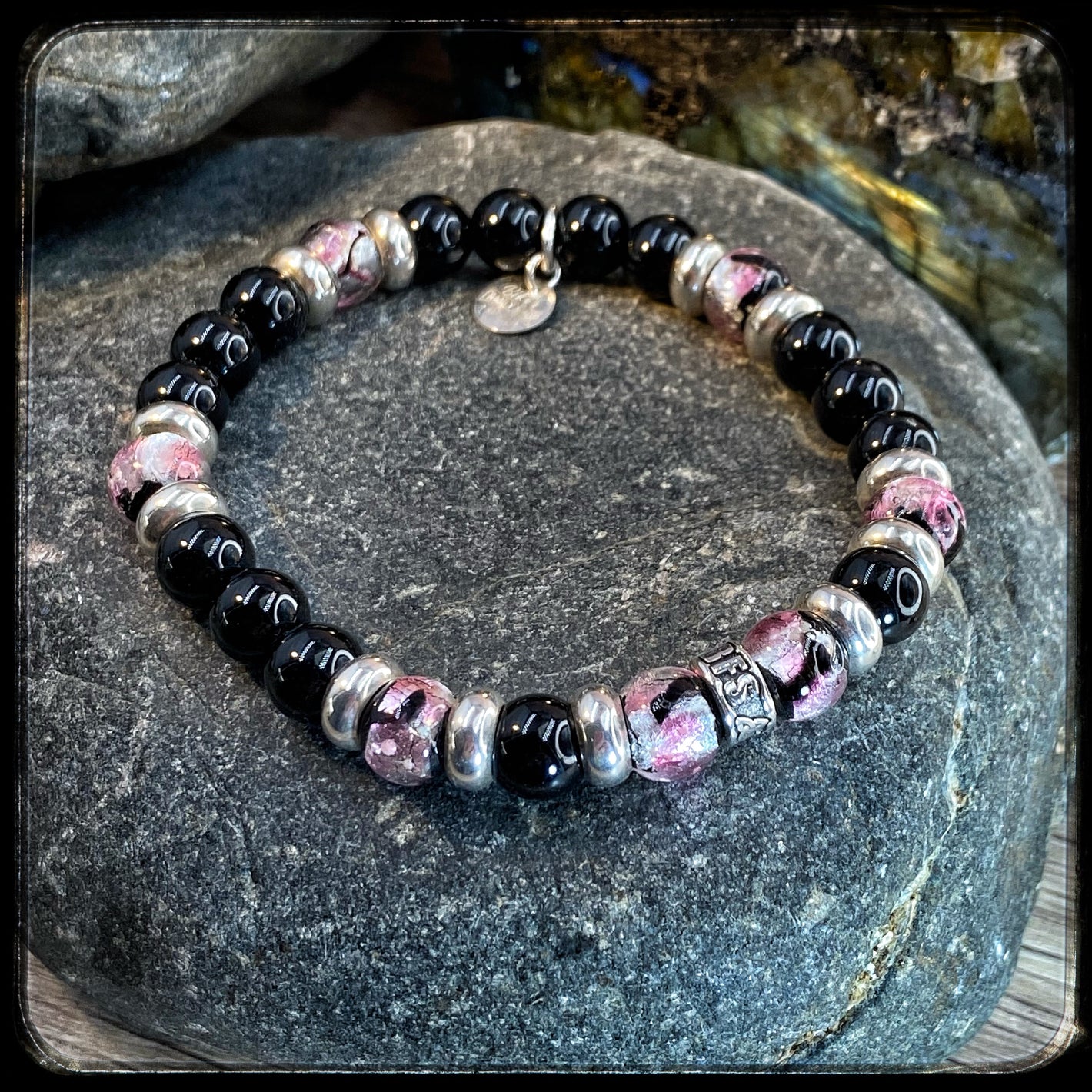 PINKY unisex bracelet – 8 mm Onyx beads &amp; 925 silver Donut pattern 