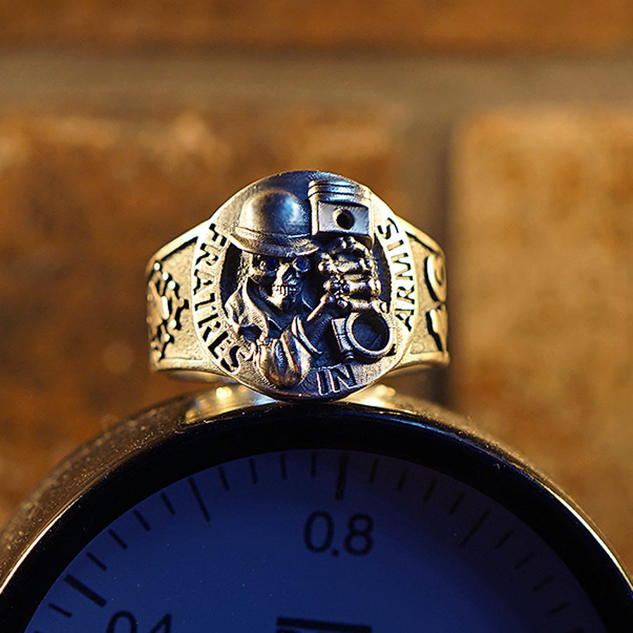 Bague sur mesure Doomstriker Cahors Chapter