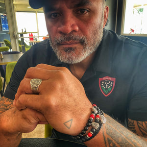 Rugby Club Toulonnais RCT bracelet with matte onyx and howlite beads